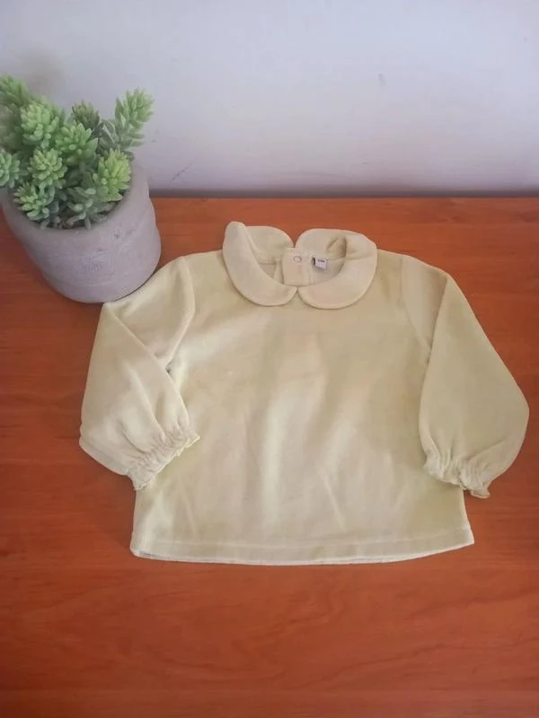 Pull bébé 12 mois col Claudine vert fluo clair